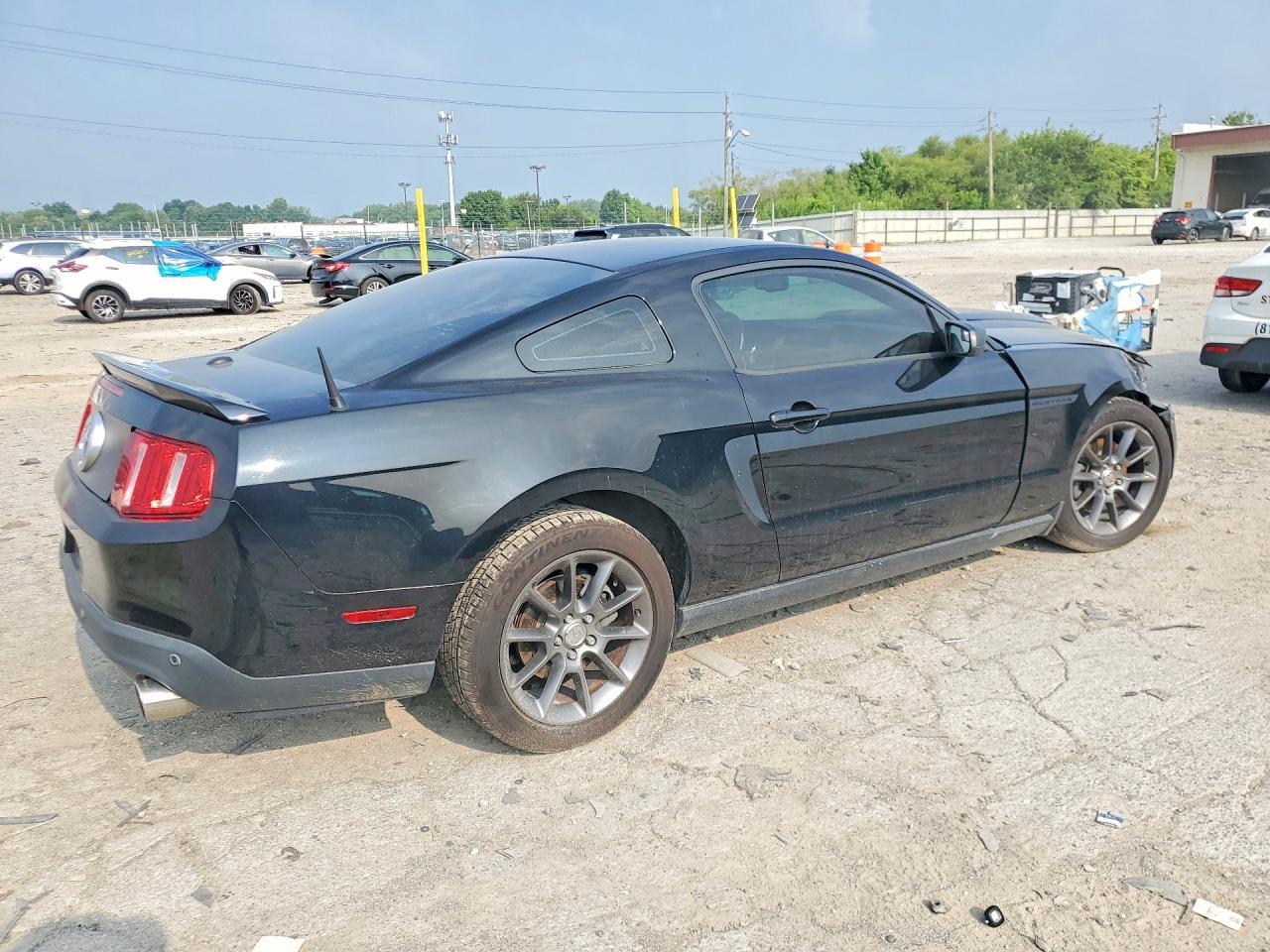 2012 Ford Mustang - Фото 3