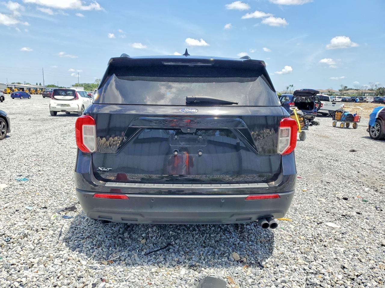2022 Ford Explorer Xlt - Фото 6