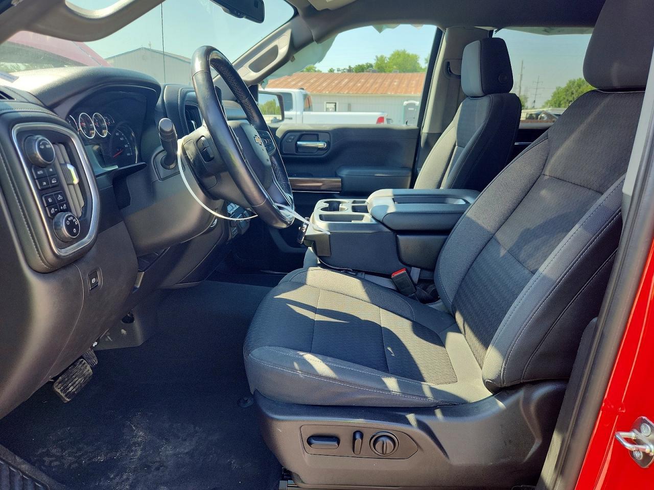 2020 Chevrolet Silverado K1500 Lt - Фото 7