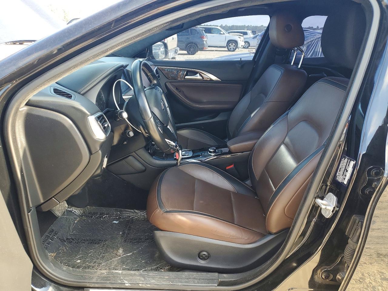 2017 Infiniti Qx30 Premium - Image 7