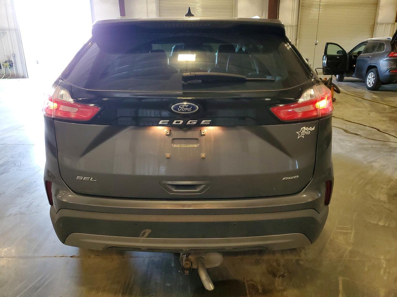 2024 Ford Edge Sel - Image 6