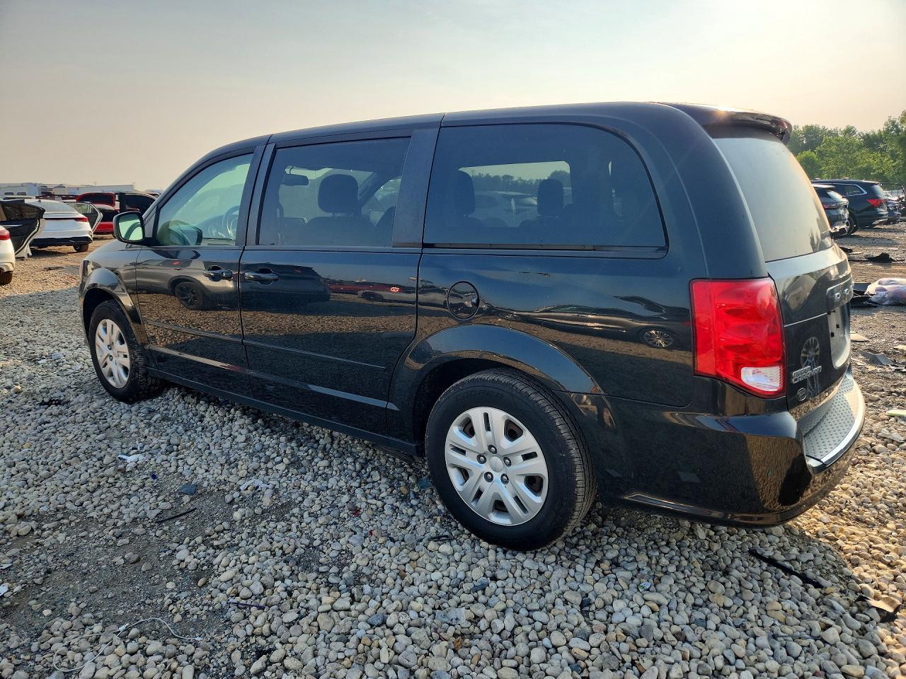2016 Dodge Grand Caravan Se - Фото 2