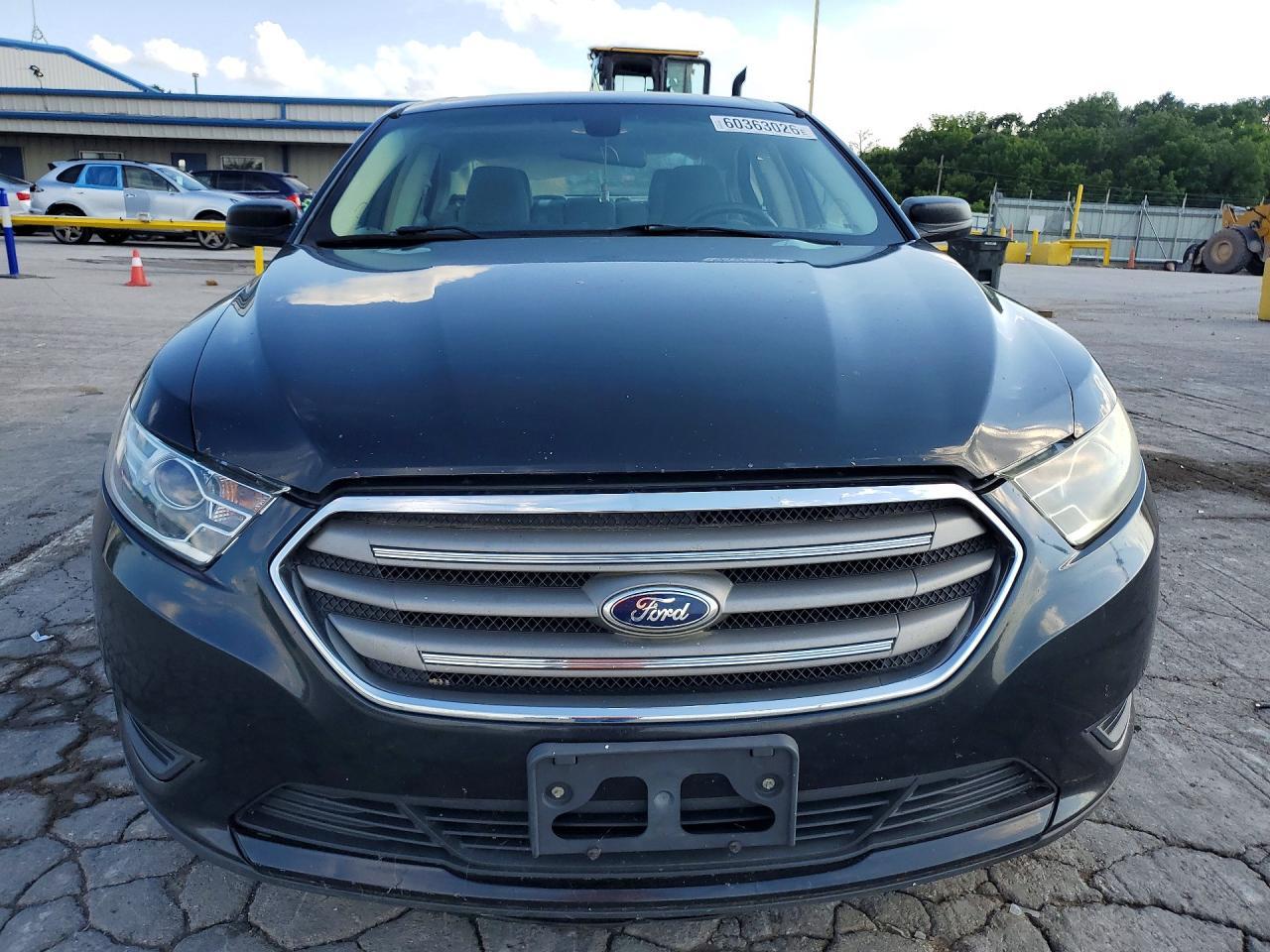 2014 Ford Taurus Se - Фото 5