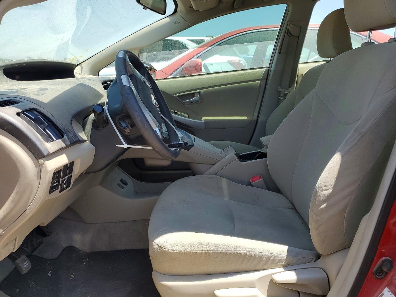 2011 Toyota Prius Three - Image 7