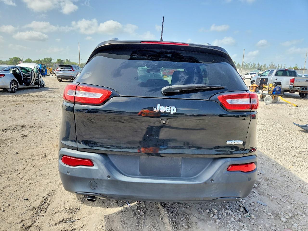 2017 Jeep Cherokee Latitude - Фото 6