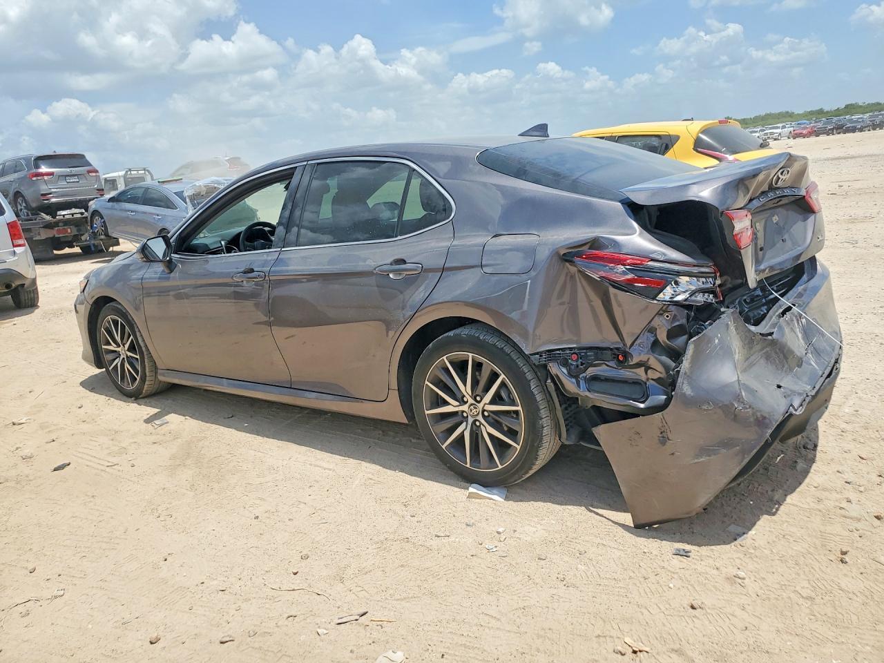 2023 Toyota Camry Xle - Фото 2