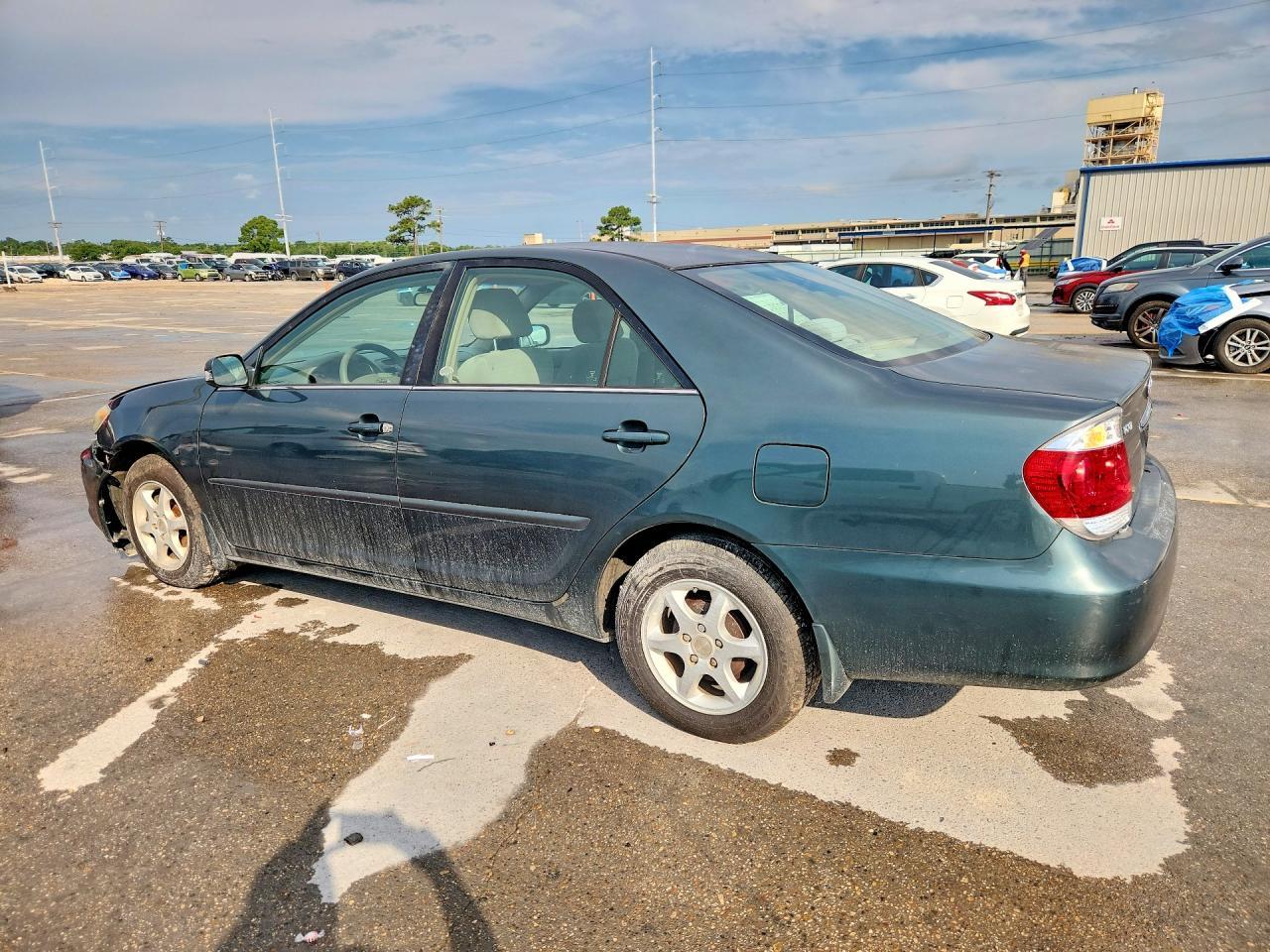 2006 Toyota Camry Le - Image 2
