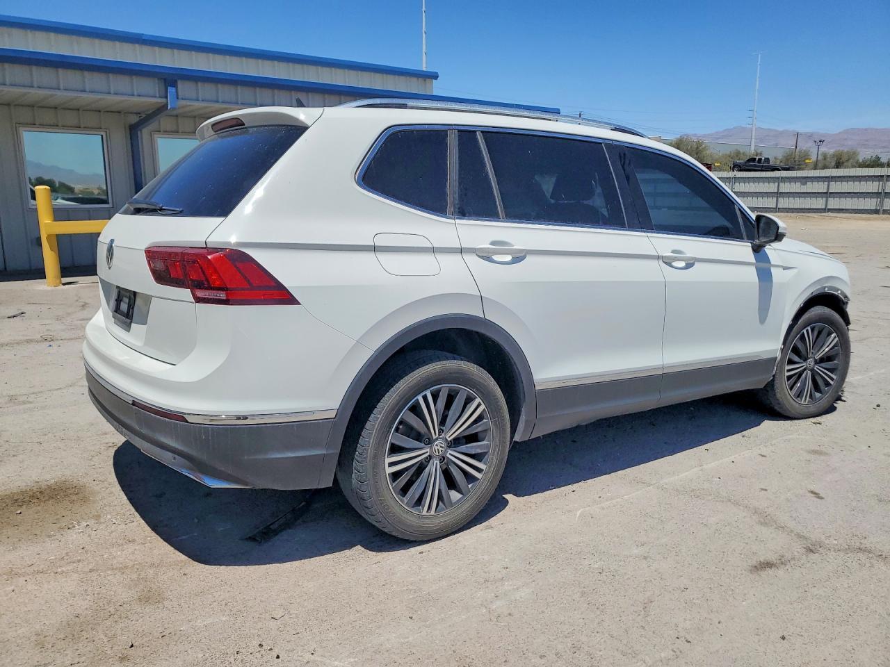 2019 Volkswagen Tiguan Se - Фото 3