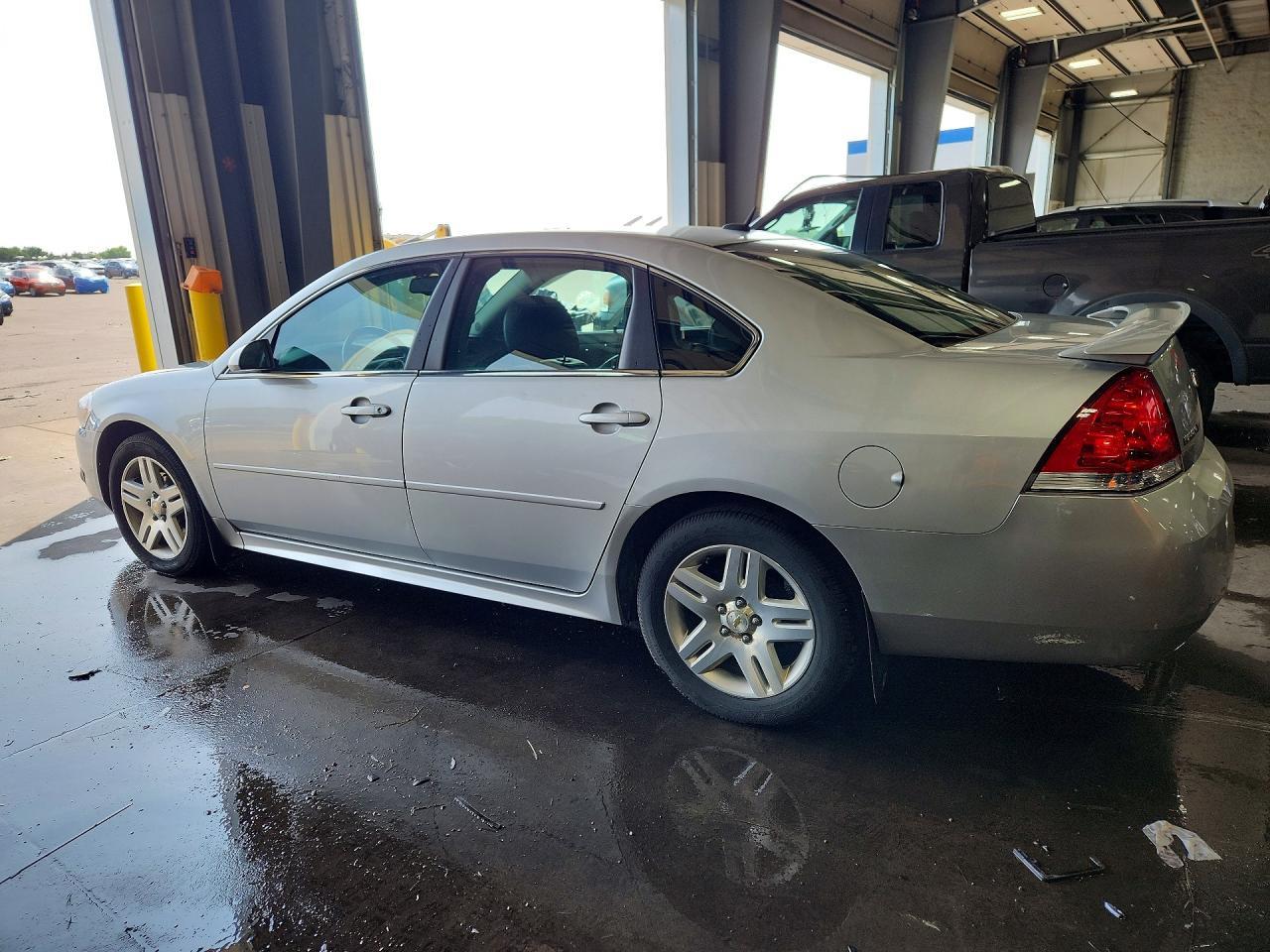 2010 Chevrolet Impala Lt - Фото 2