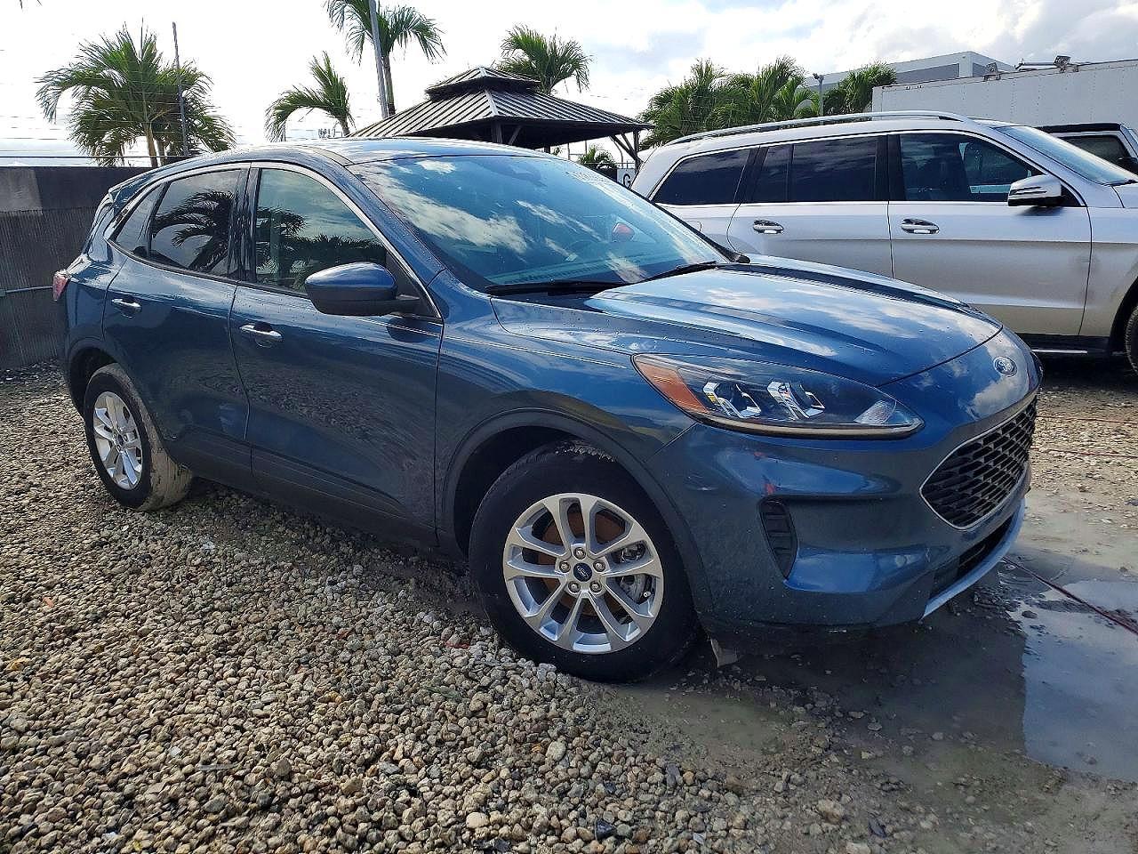 2020 Ford Escape Se - Фото 4