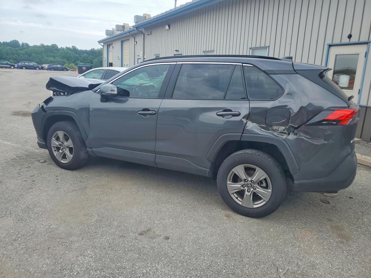 2025 Toyota Rav4 Xle - Фото 2