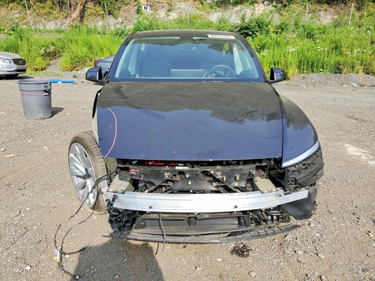 2026 Tesla Model Y - Фото 5