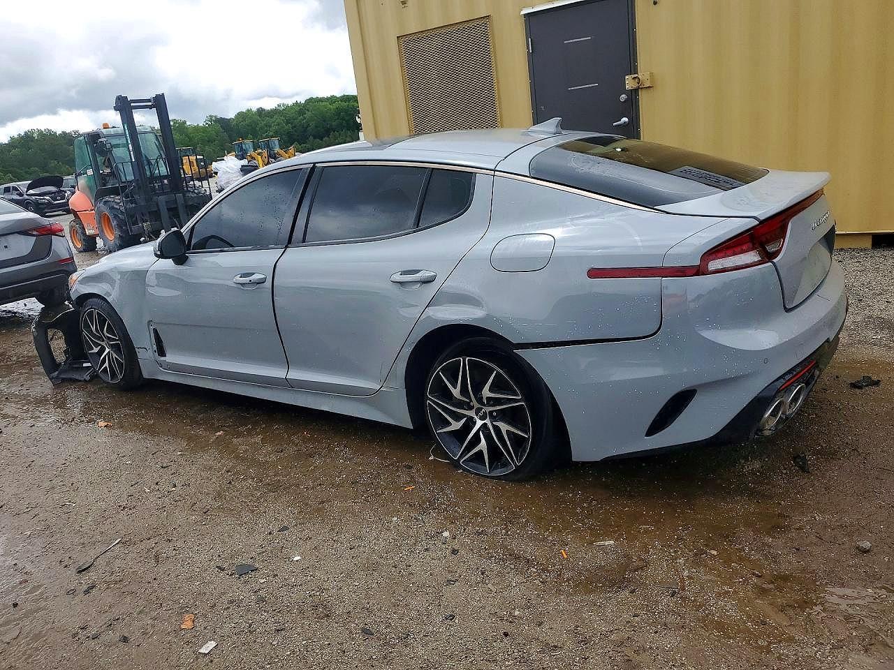 2022 Kia Stinger Gt Line - Фото 2