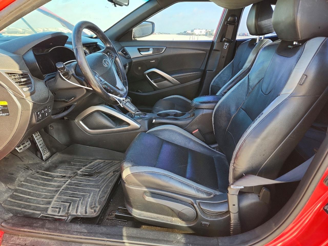 2016 Hyundai Veloster Turbo - Image 7