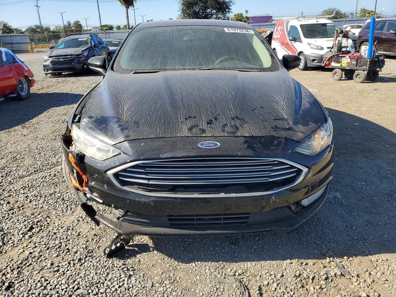 2017 Ford Fusion Se - Фото 5