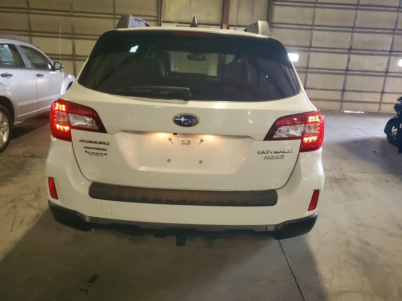 2017 Subaru Outback 2.5I Limited - Image 6