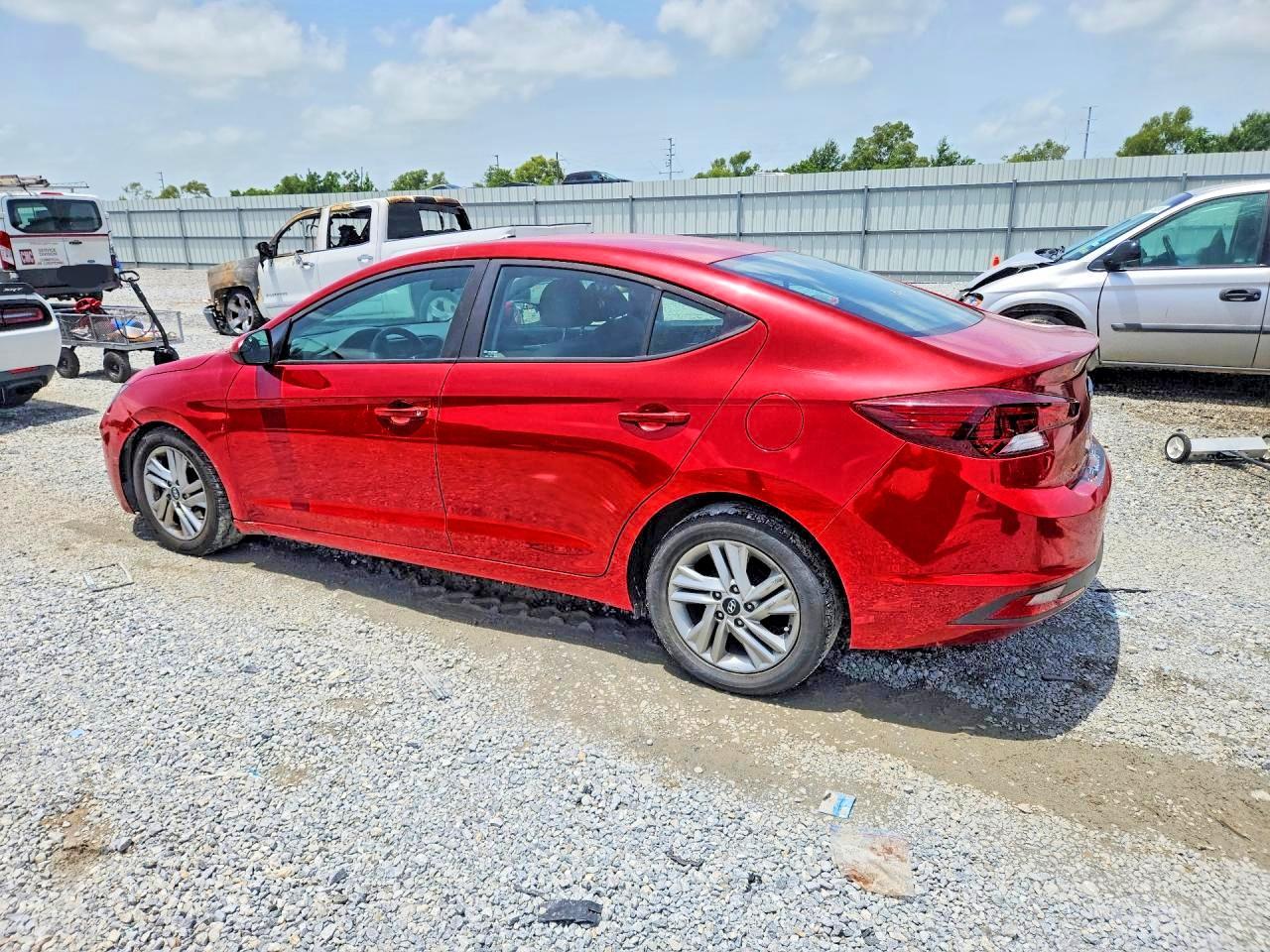 2019 Hyundai Elantra Se - Фото 2