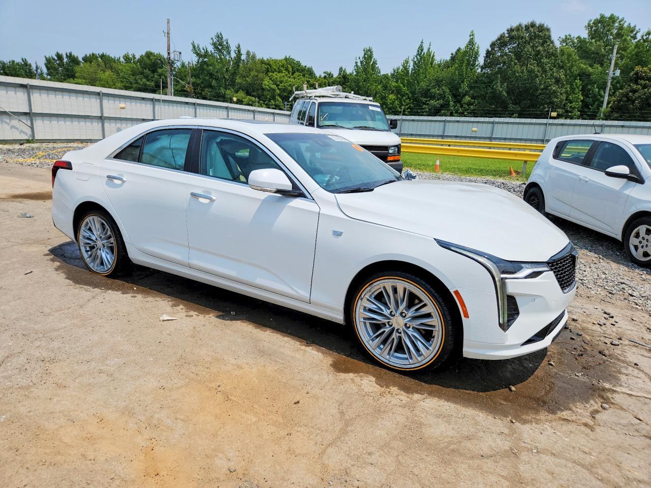 2023 Cadillac Ct4 Premium Luxury - Image 4