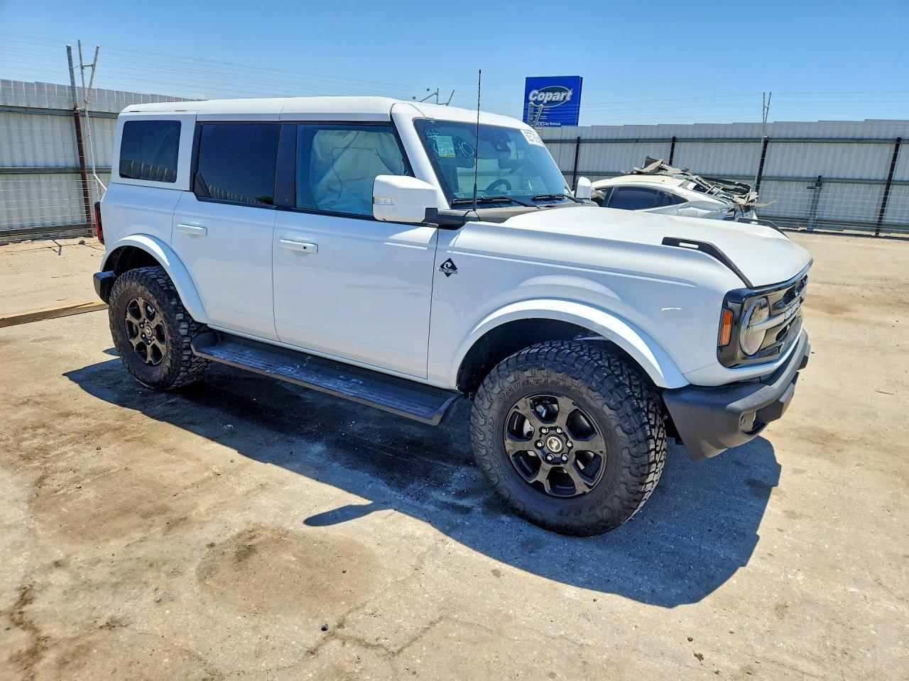 2025 Ford Bronco Outer Banks - Фото 4