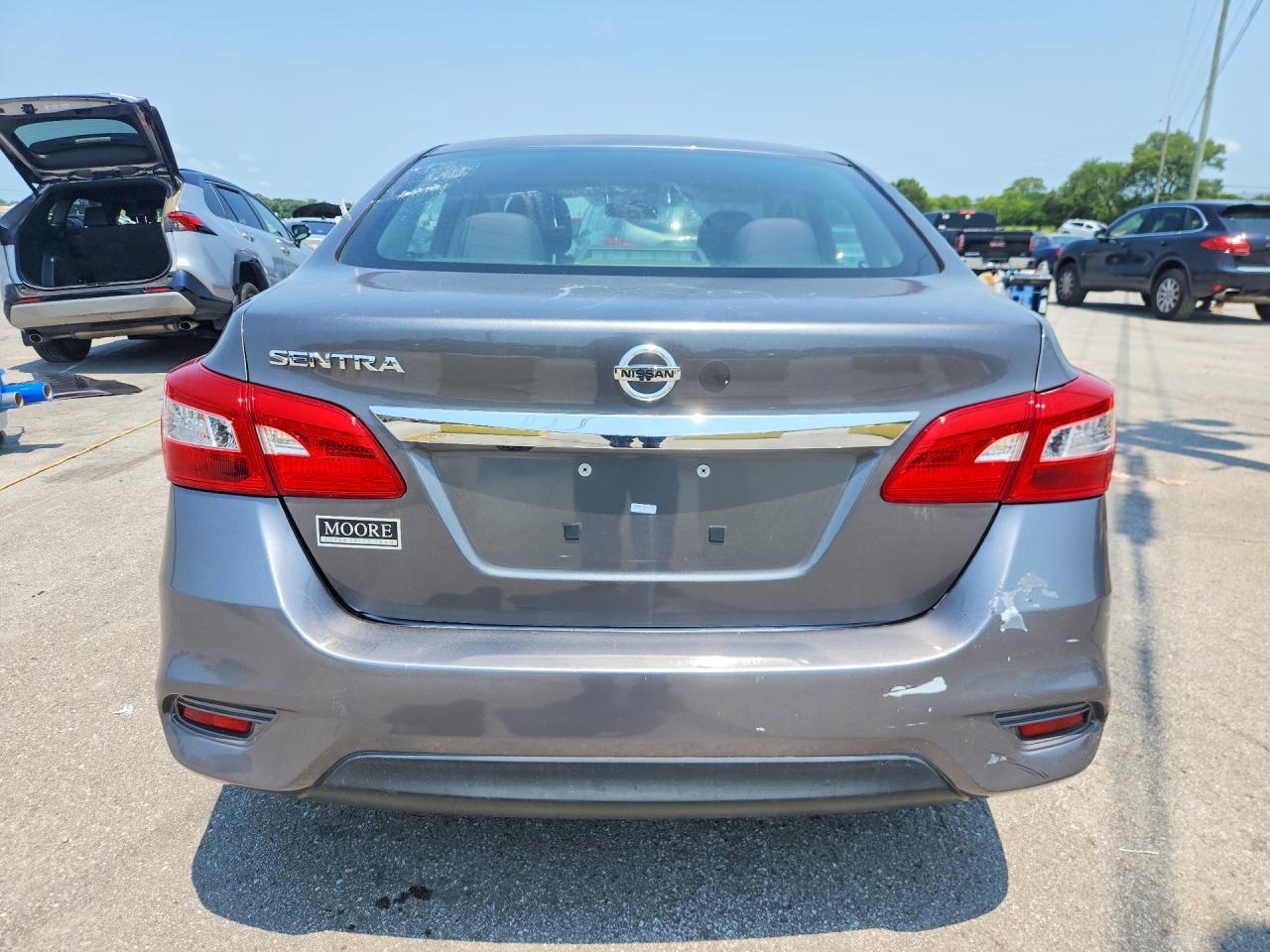2018 Nissan Sentra S - Image 6