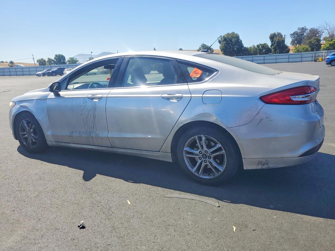2018 Ford Fusion Se - Фото 2
