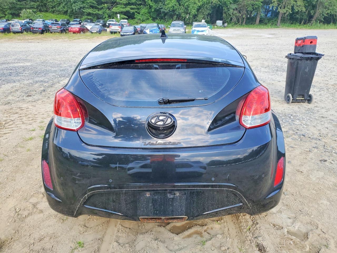 2015 Hyundai Veloster Base - Фото 6