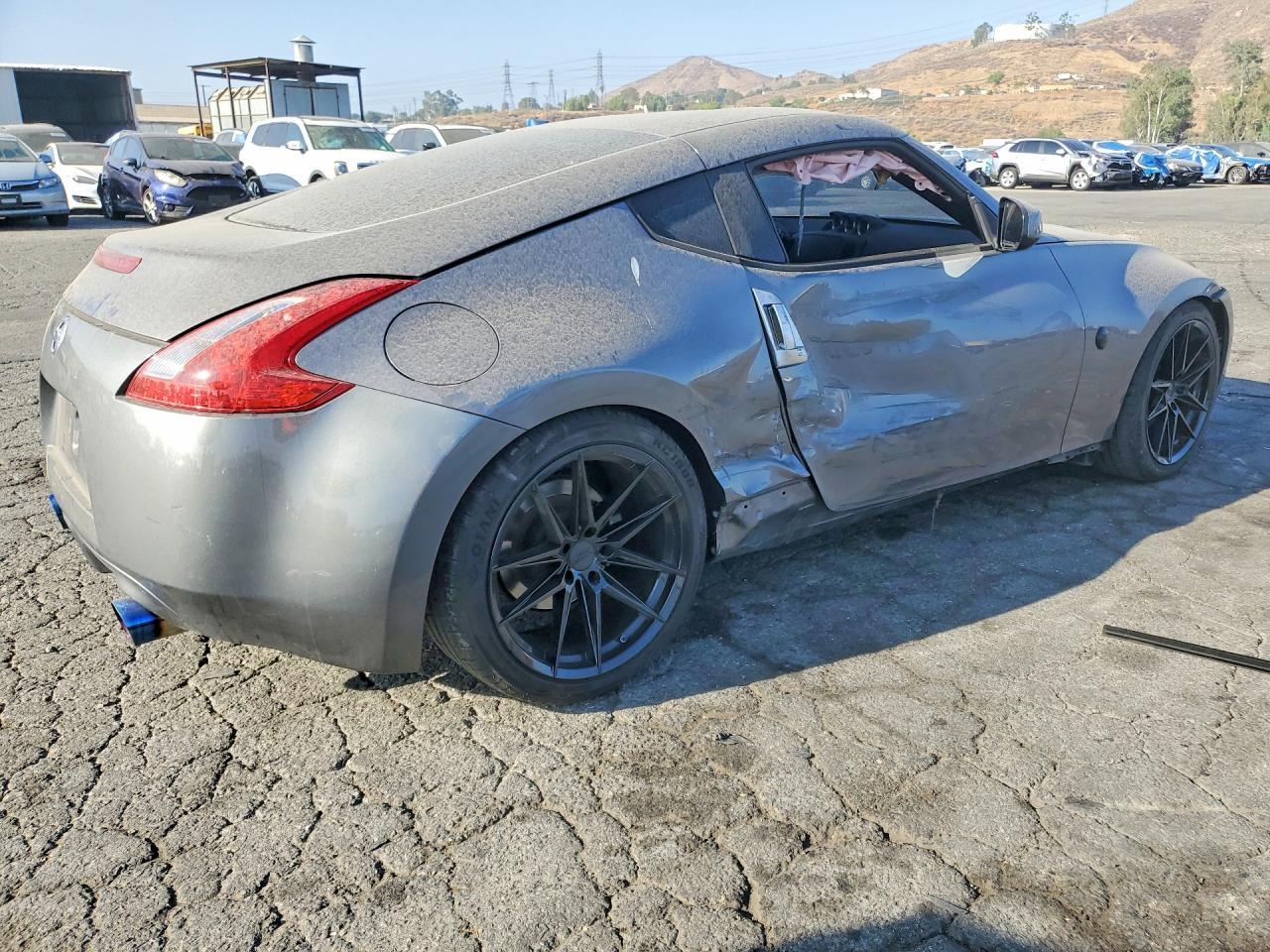 2014 Nissan 370Z Base - Фото 3