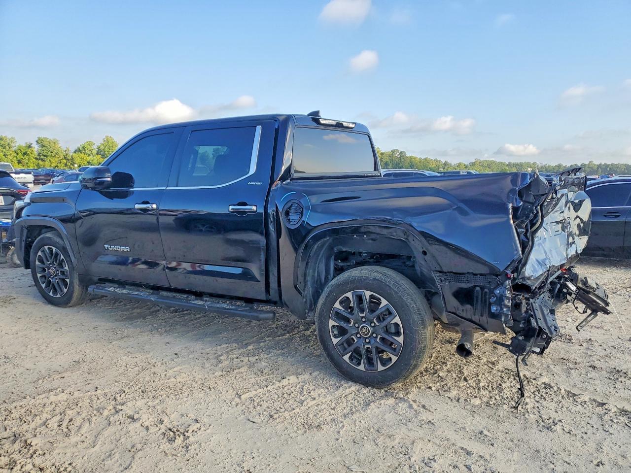 2024 Toyota Tundra Crewmax Limited - Фото 2