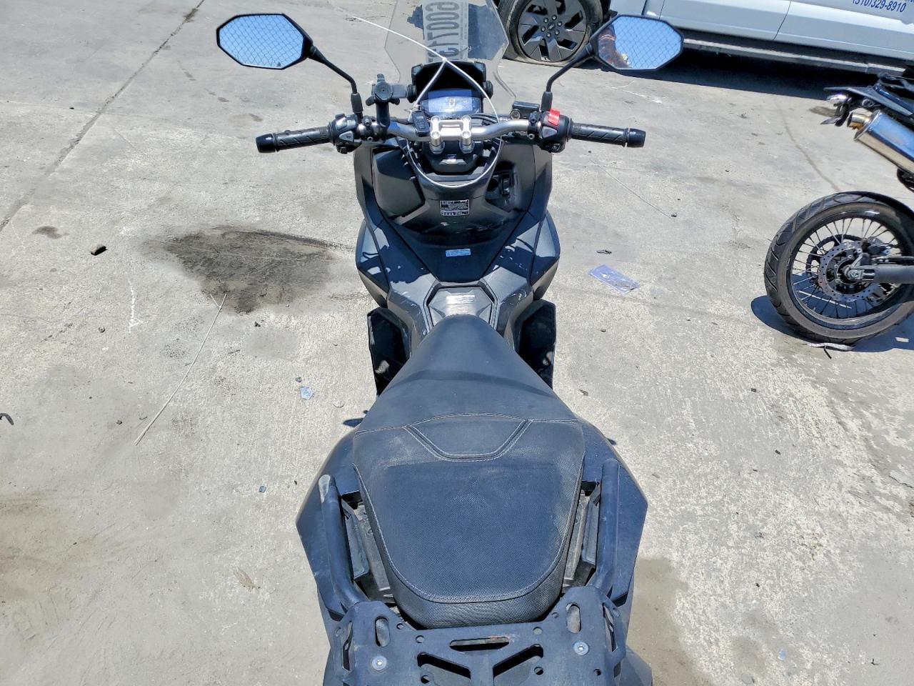 2025 Honda Adv160 A - Image 6