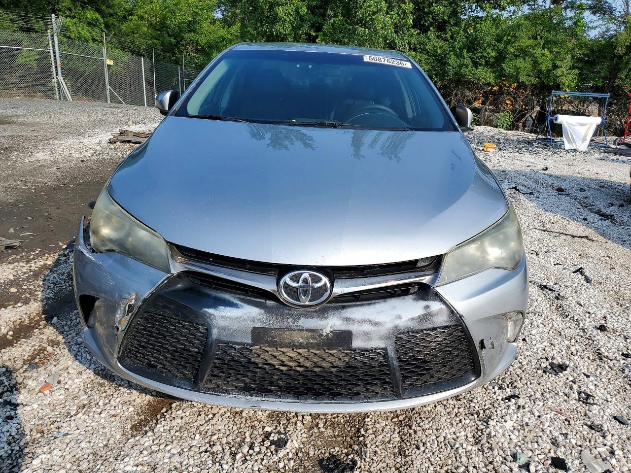 2016 Toyota Camry Se - Фото 5
