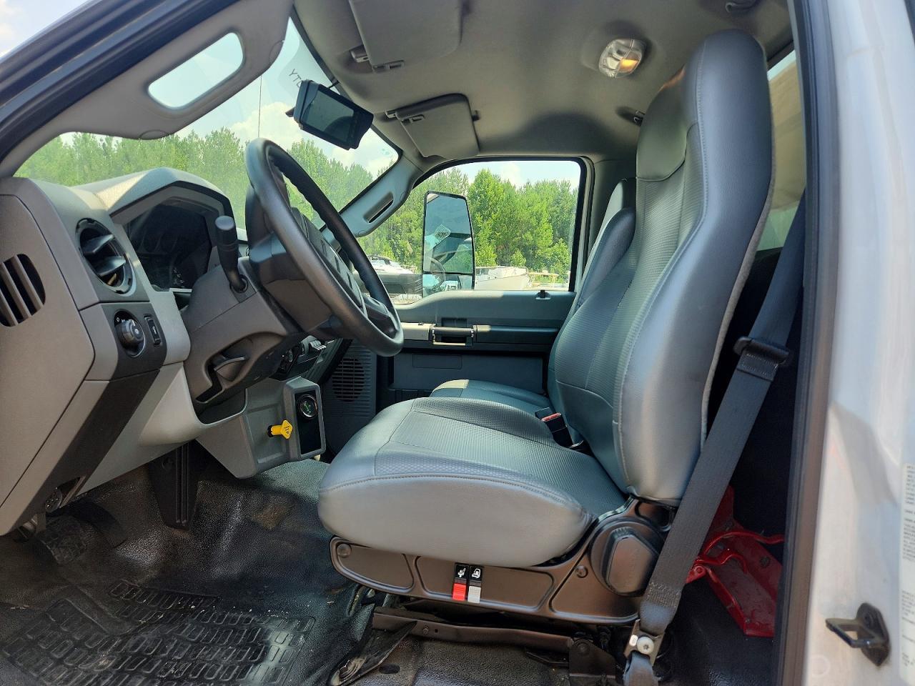 2019 Ford F750 Super Duty Box Truck - Фото 7