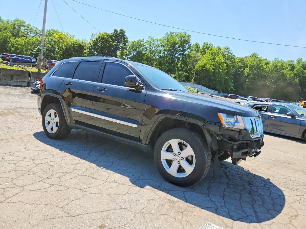 2013 Jeep Grand Cherokee Lared - Image 4
