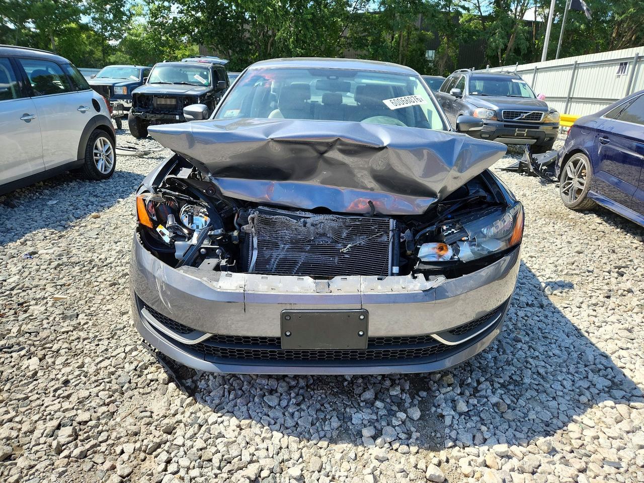 2013 Volkswagen Passat Se - Image 5