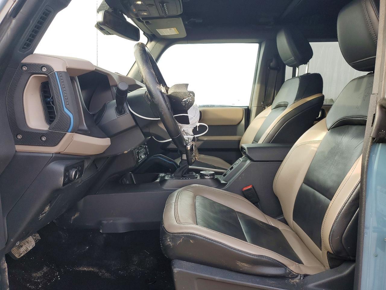 2023 Ford Bronco Base - Image 7