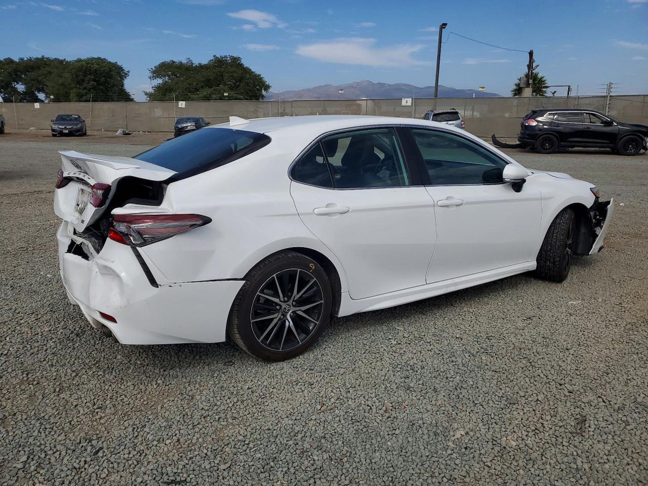 2024 Toyota Camry Se - Фото 3