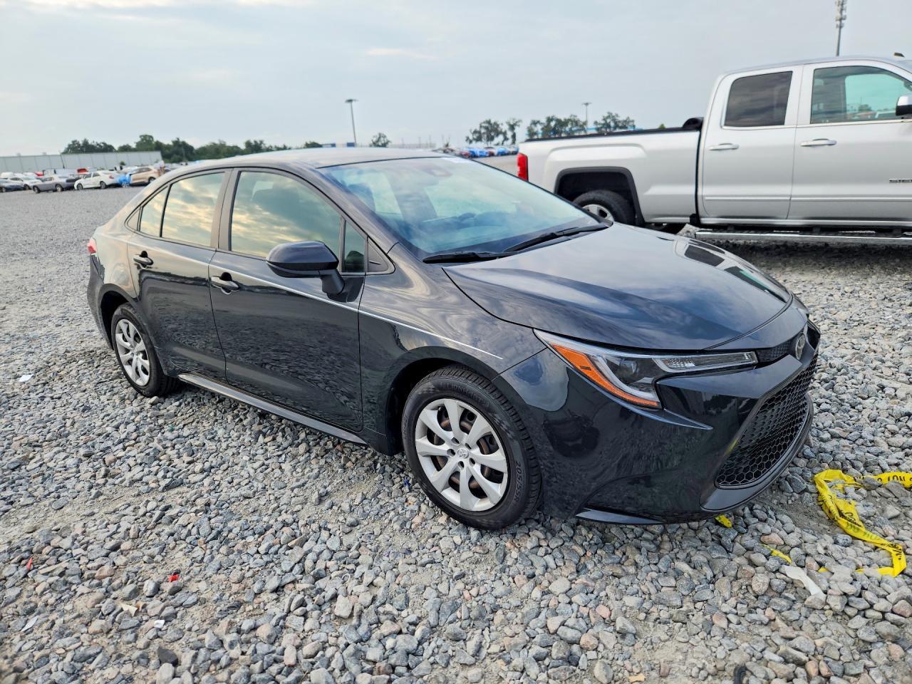 2022 Toyota Corolla Le - Image 4