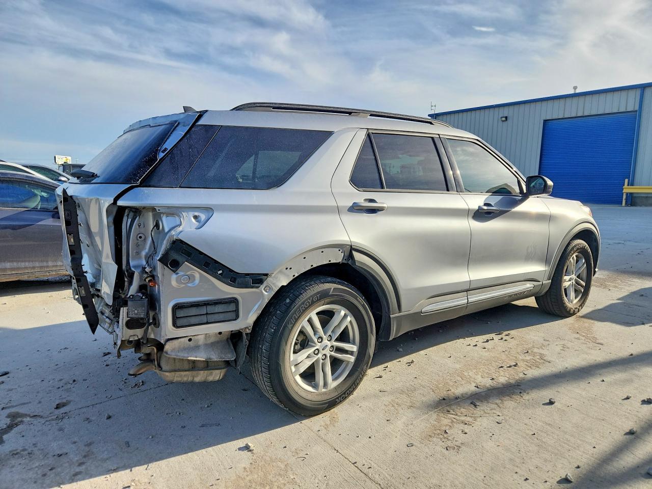 2022 Ford Explorer Xlt - Фото 3