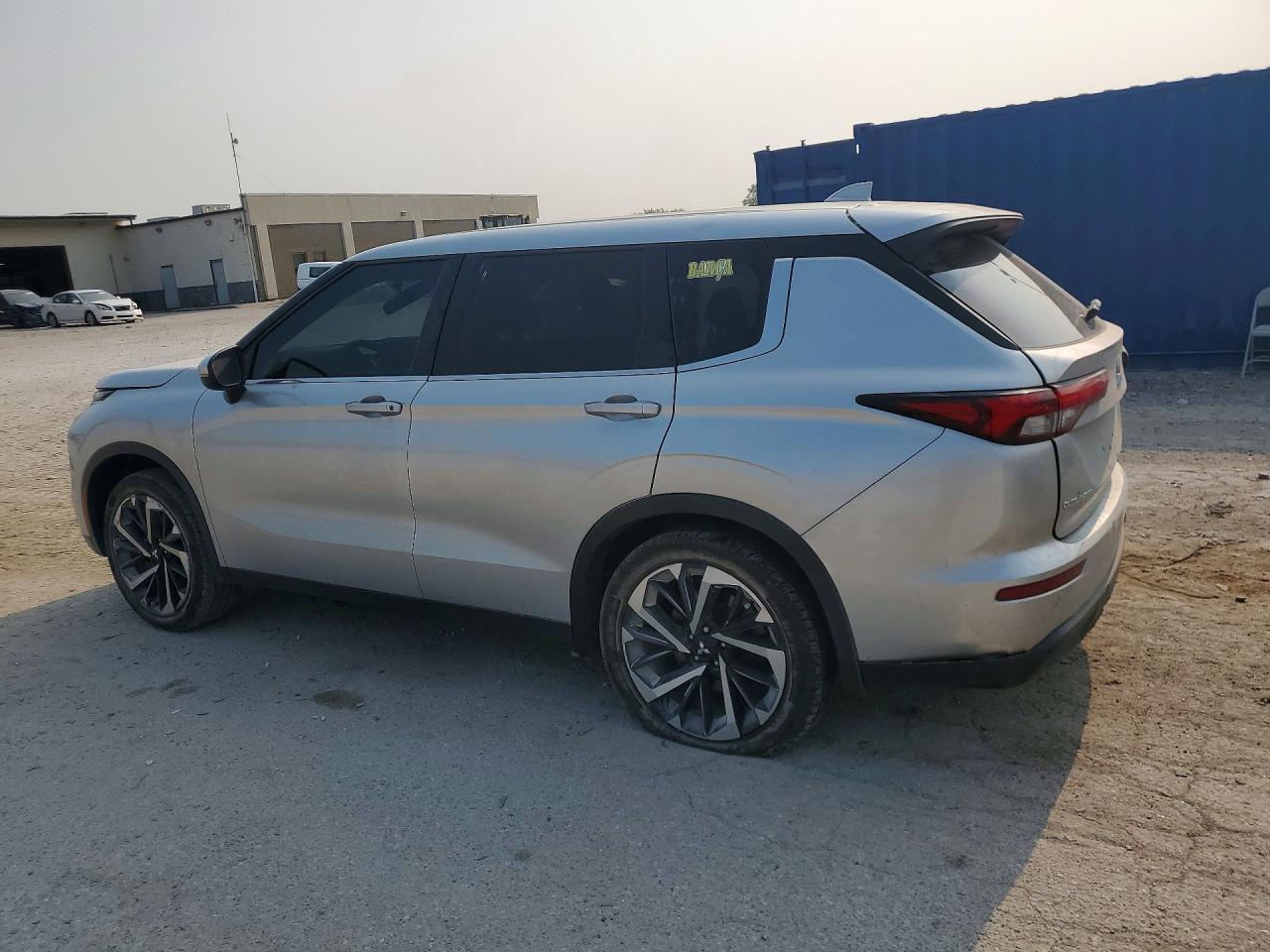 2022 Mitsubishi Outlander Es - Фото 2