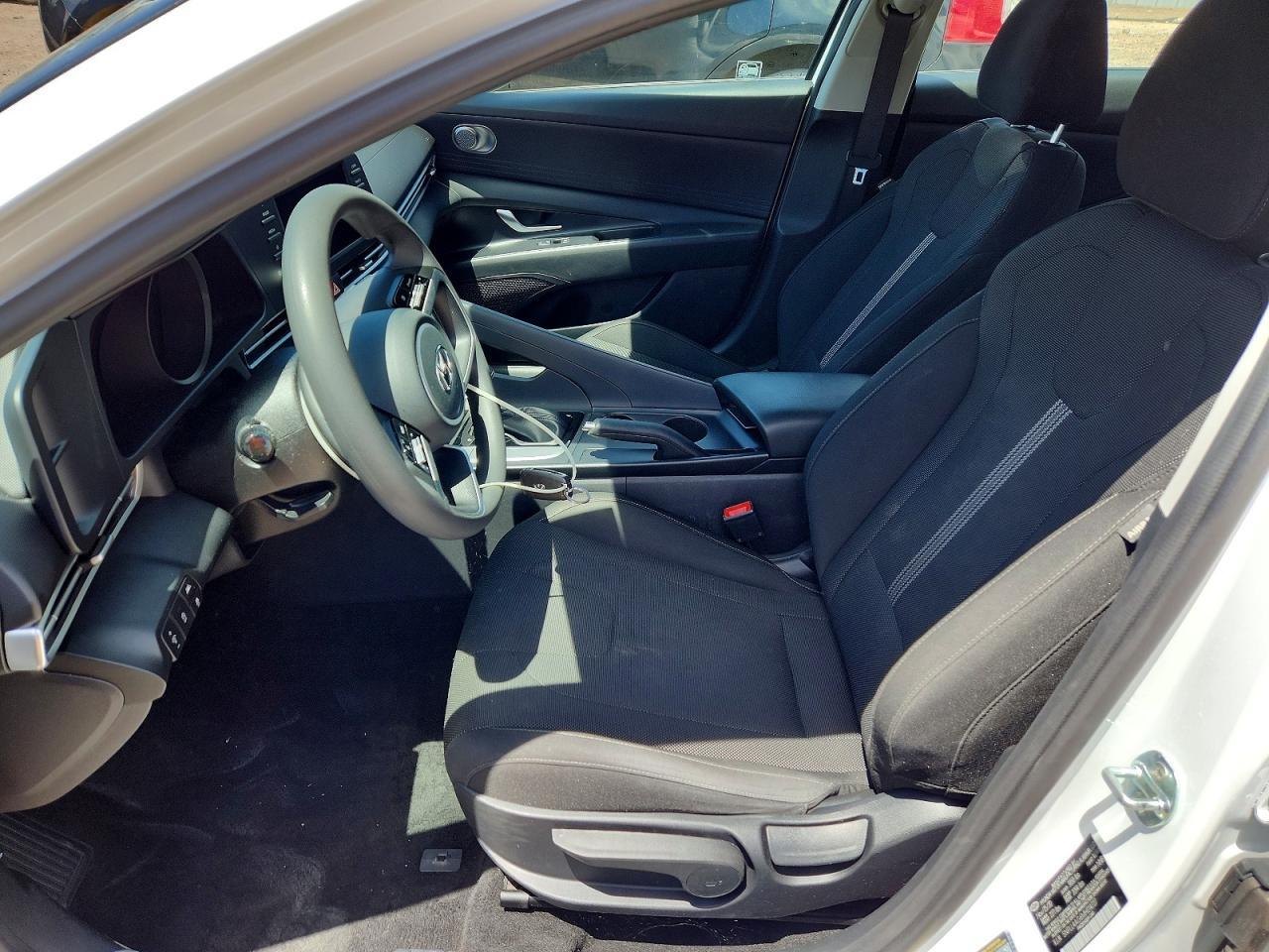 2021 Hyundai Elantra Se - Фото 7