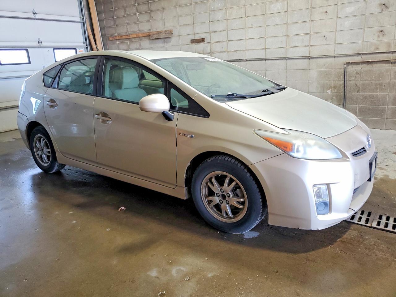 2010 Toyota Prius Hy - Фото 4