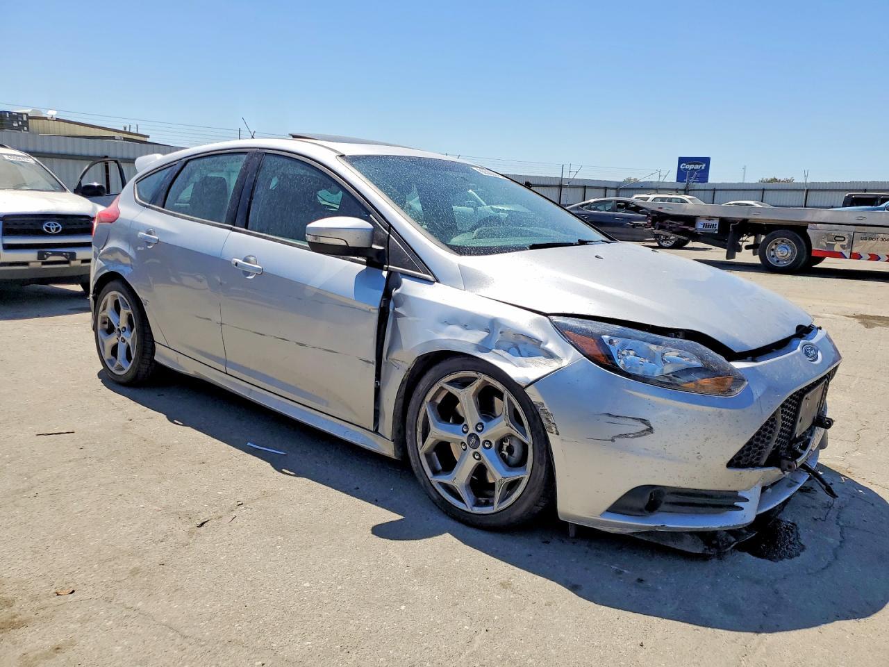2014 Ford Focus St - Фото 4