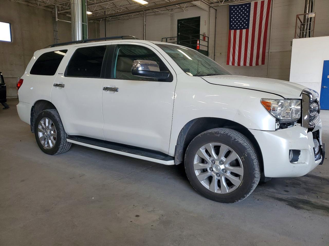 2015 Toyota Sequoia Platinum - Фото 4