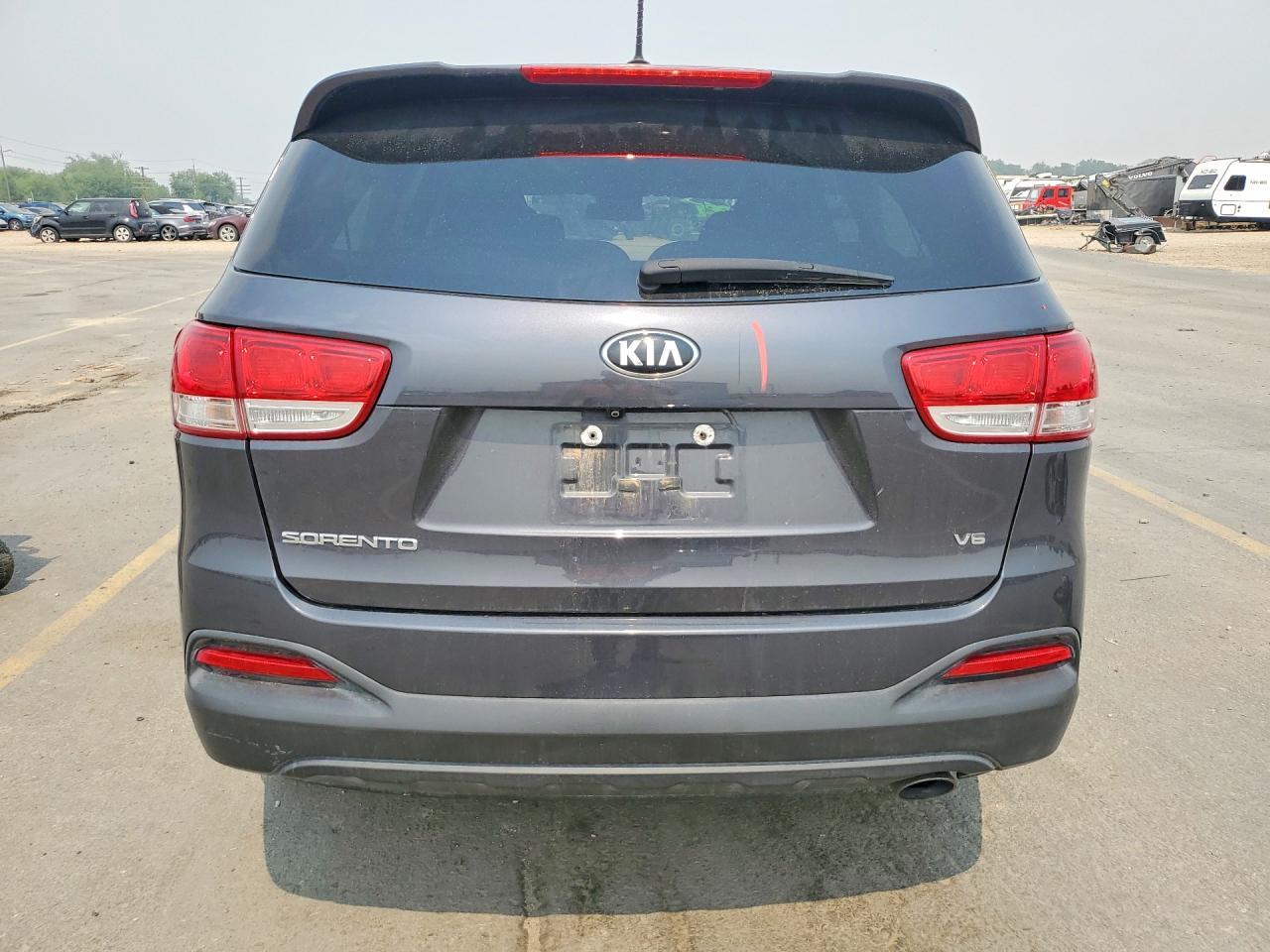 2018 Kia Sorento Lx V6 - Image 6
