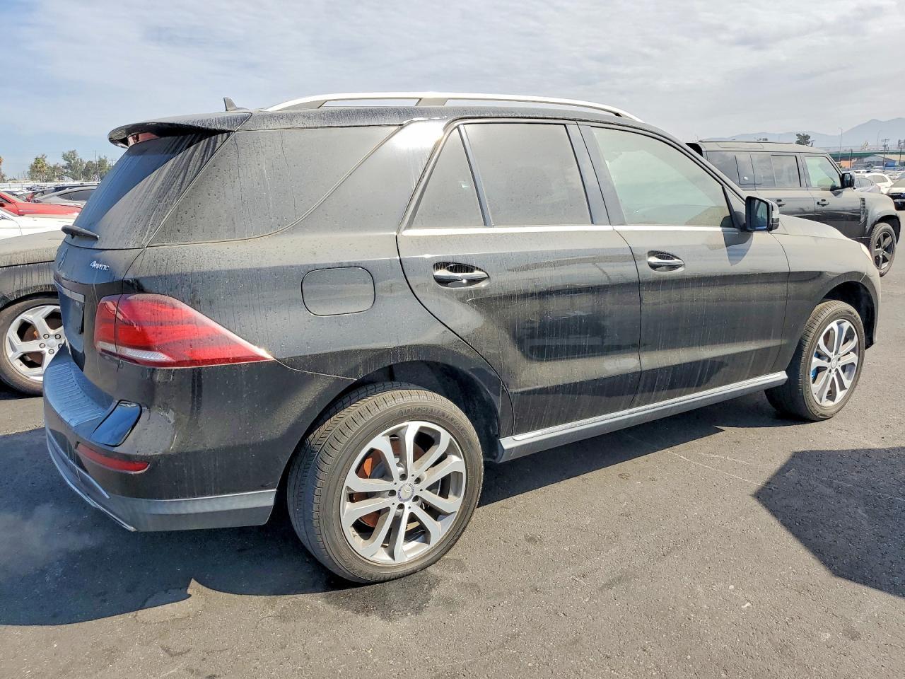2017 Mercedes-Benz Gle 550E 4Matic - Фото 3