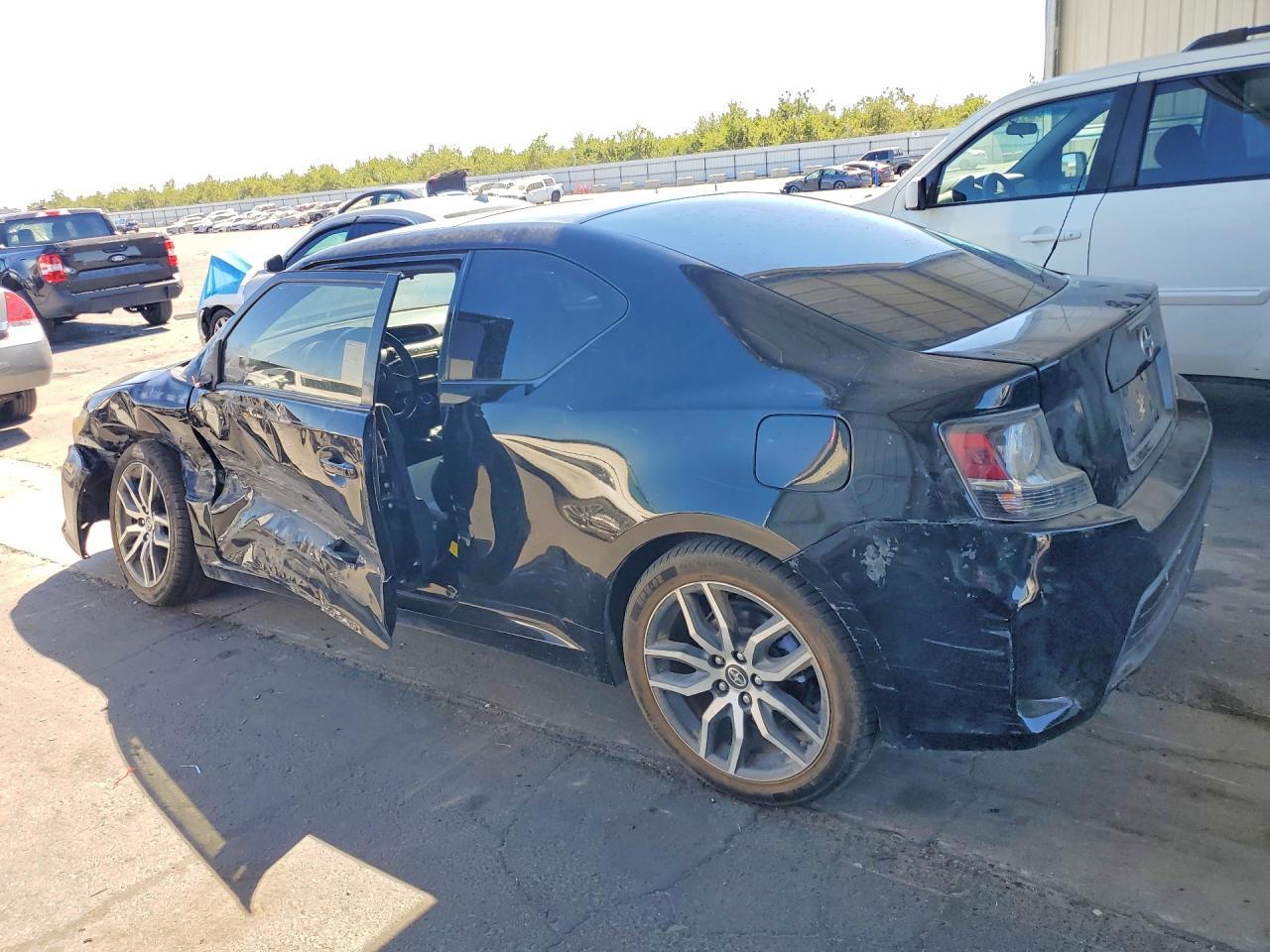 2014 Scion Tc Base - Image 2