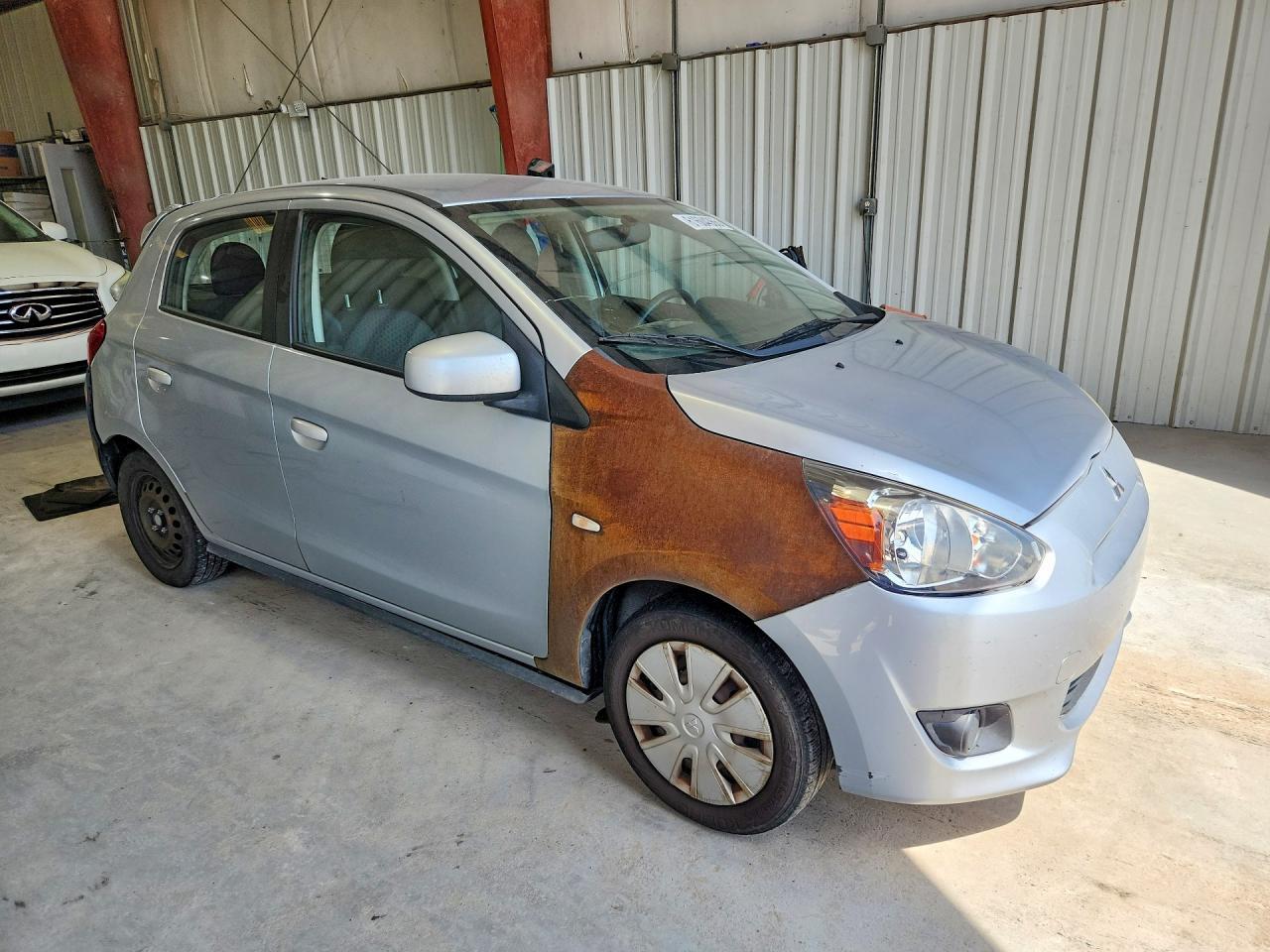 2015 Mitsubishi Mirage De - Фото 4
