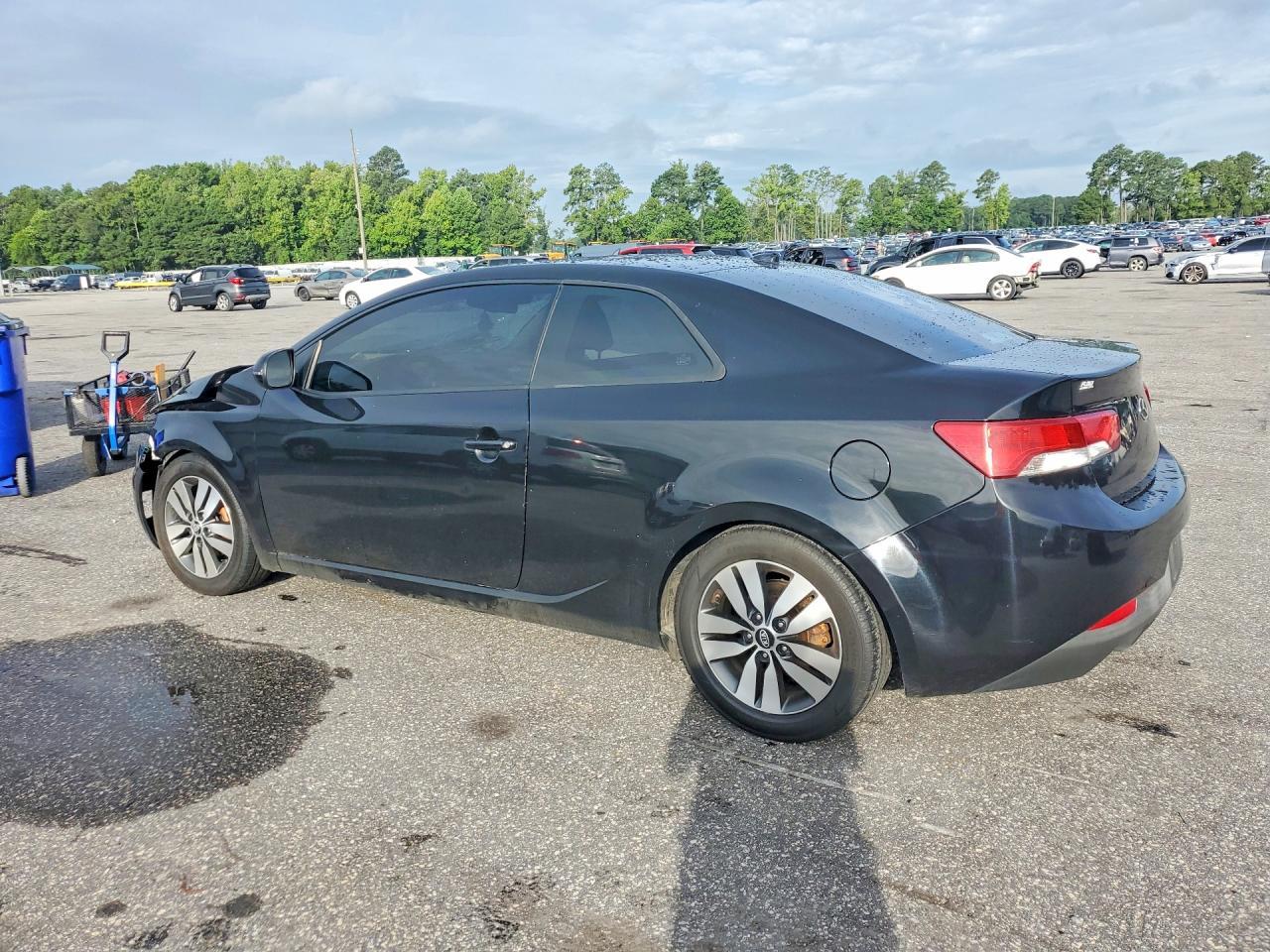 2013 Kia Forte Ex - Image 2