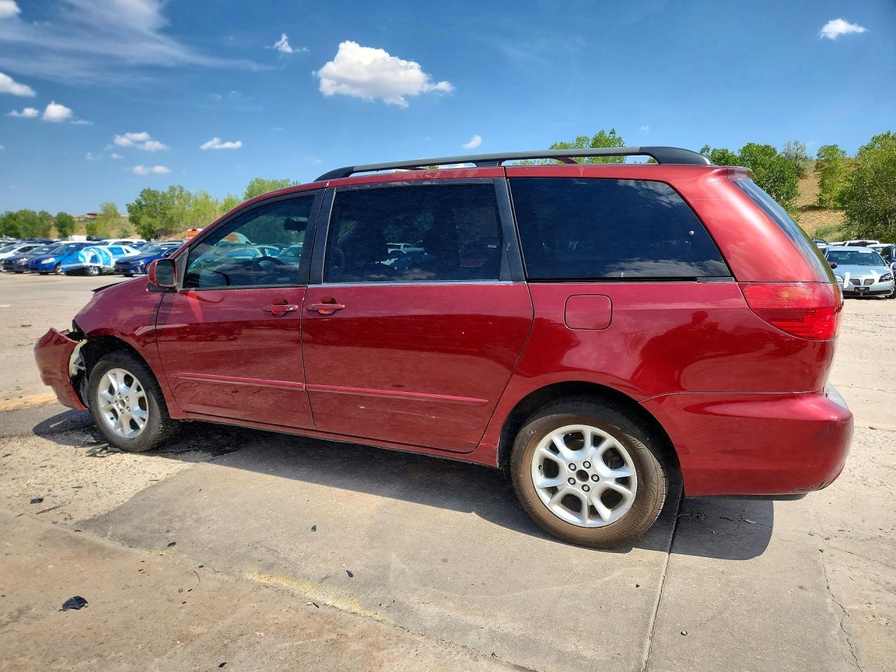 2005 Toyota Sienna Xle 7 Passenger - Image 2