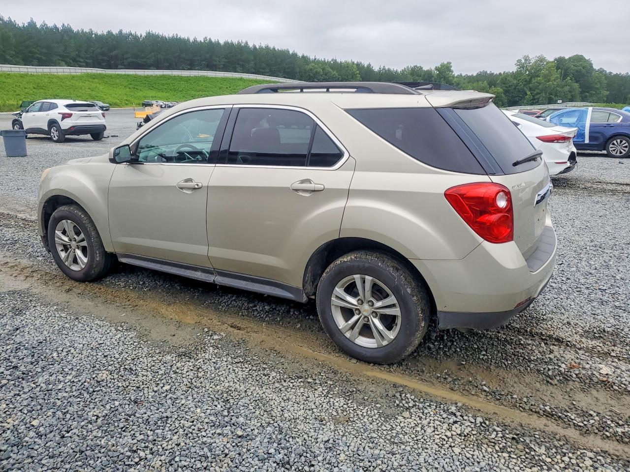 2014 Chevrolet Equinox Lt - Image 2