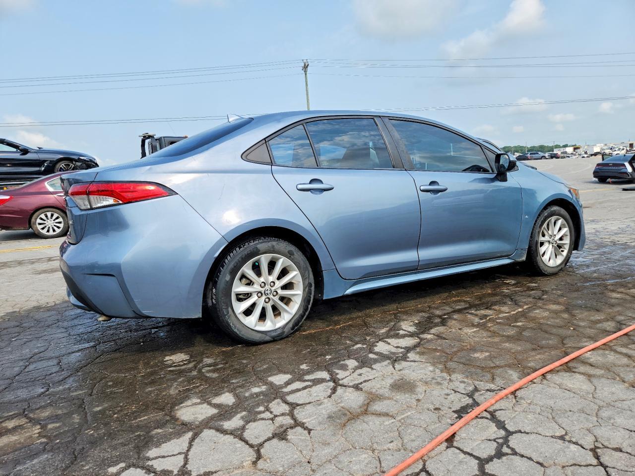 2020 Toyota Corolla Le - Image 3